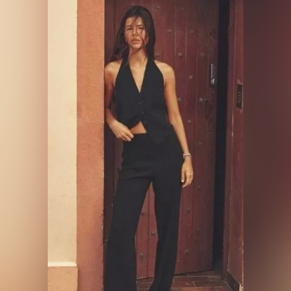 Zara NWOT Open Back Halter Vest Waistcoat Top Black Size M V-Neck Tie Back - Picture 7 of 10